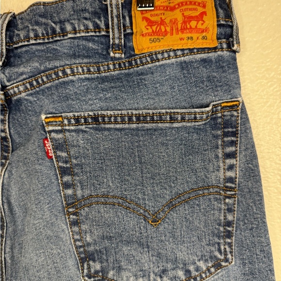 Levi's® Workwear 505 Regular Fit Men's Jeans Size 38x30. - Picture 6 of 10